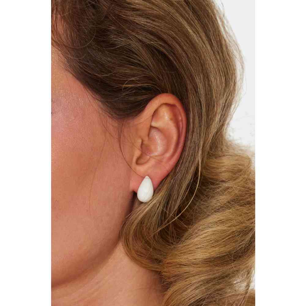 Voodoo Vixen - Retro White Teardrop Earrings - White